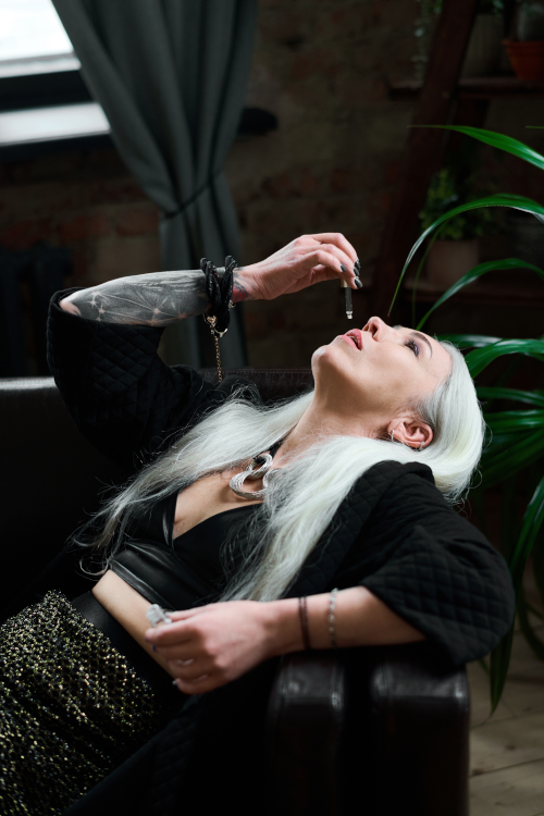 mature-beautiful-woman-practicing-microdosing-2022-05-15-22-54-09-utc